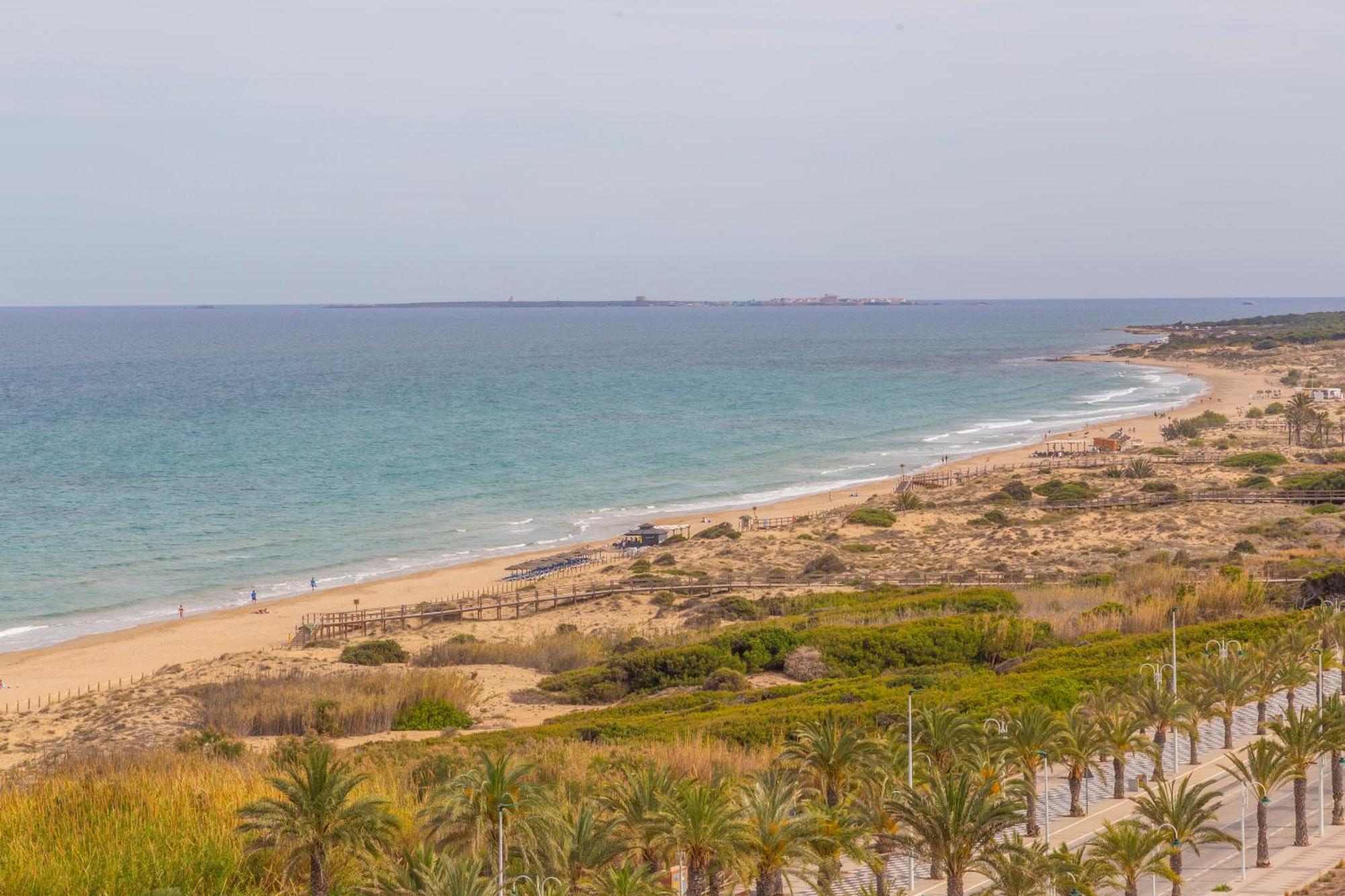 Ap Over The Sea آريناليس ديل سول المظهر الخارجي الصورة